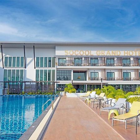Socool Grand Hotel Nang Rong Exteriör bild