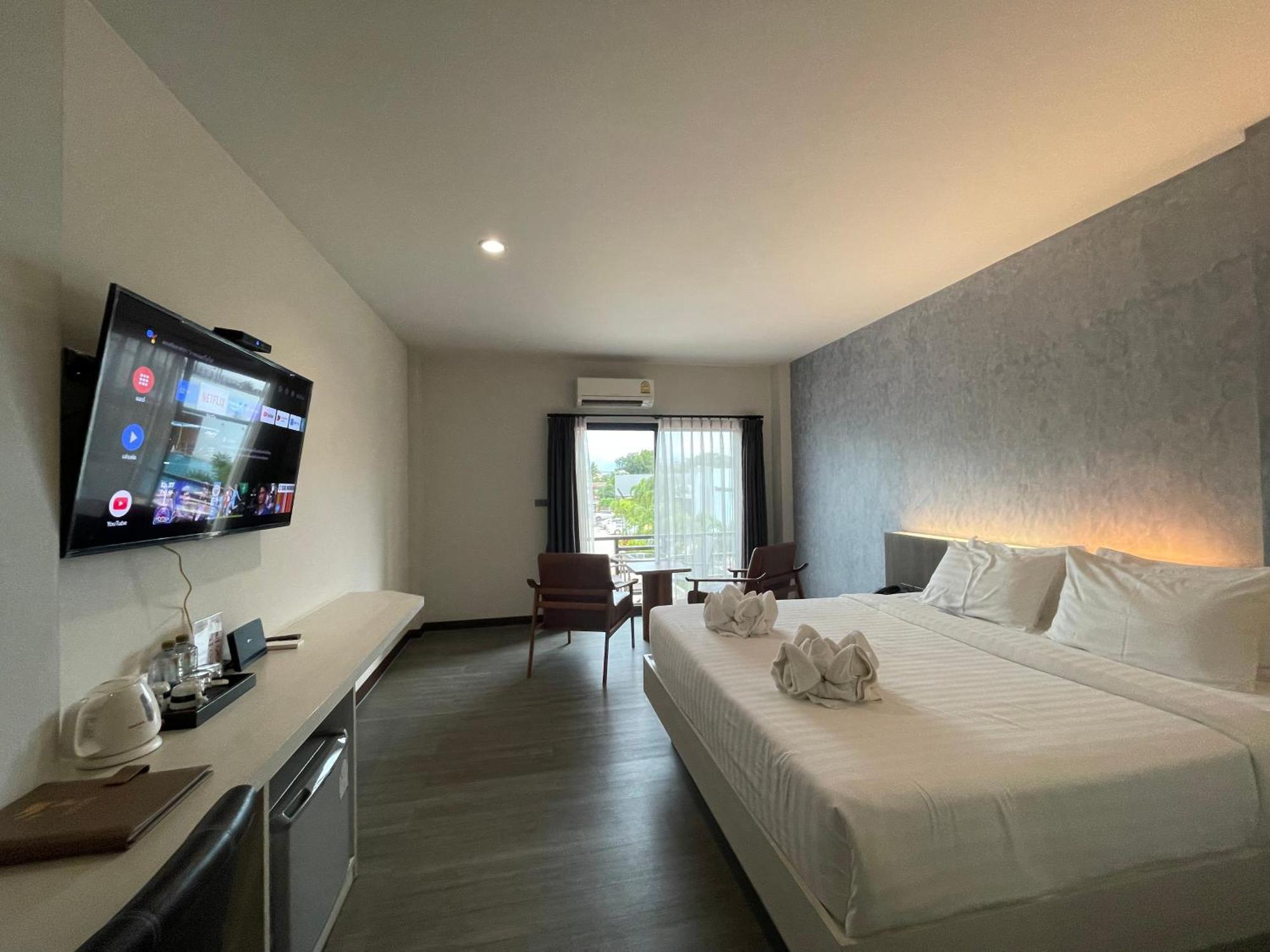 Socool Grand Hotel Nang Rong Exteriör bild